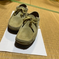 Clarks ワラビー　メープルスウェードの画像