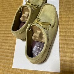 Clarks ワラビー　メープルスウェードの画像