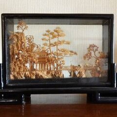 165 コルク彫刻工芸品の画像