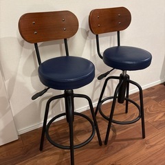 バーカウンターチェア2台の画像