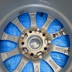 TOYO スタッドレスタイヤ 15インチ ホイール4本セット、値引きしました。の画像