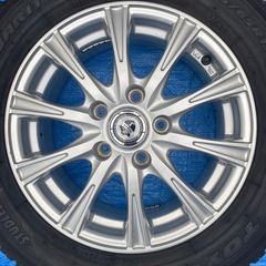 TOYO スタッドレスタイヤ 15インチ ホイール4本セット、値引きしました。の画像