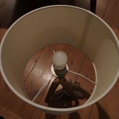 トリポッド　テーブルライトの画像