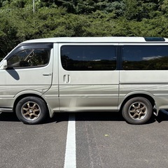 ハイエース　100系の画像