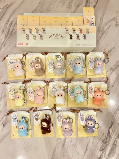 LABUBU ラブブ イニシャル キーホルダー A〜M ?