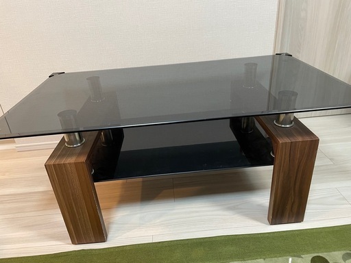 ガラステーブル