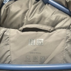 ユニクロダウンジャケット　　　グレーXLの画像