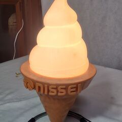日世コーン ソフトクリーム 卓上用 電飾看板 ライト ソフトスタンド 100V 50/60Hzの画像