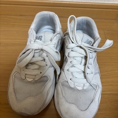 ニューバランス W5740ESA ホワイト 24cmの画像