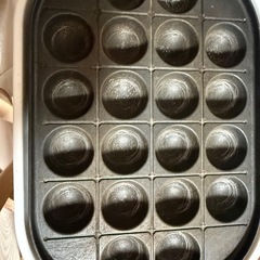 たこ焼き器と焼肉プレートの画像