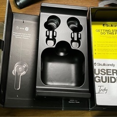 Skallcandy 傷あり 動作問題なし 付属品ありの画像