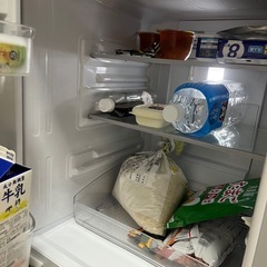 SHARP 2ドア　冷蔵庫　18年式の画像