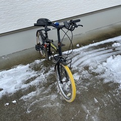折りたたみ自転車の画像