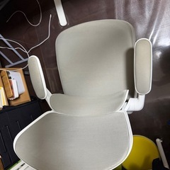 デスクチェアーの画像