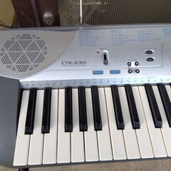 CASIO カシオ CTK-230 電子ピアノ　中古の画像