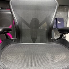 ハーマンミラー アーロンチェア リマスタード Bサイズ 正規品 2022年製の画像