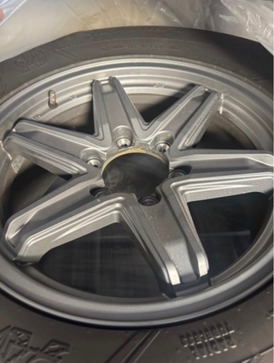 ホイル付スタッドレス　265/65R17  美品