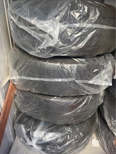 ホイル付スタッドレス　265/65R17  美品