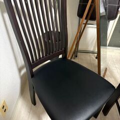 【定価87,000円】ダイニングテーブルセット 4人掛け ハイバックチェア リビング ダイニングチェア 4脚 幅135cm×長さ80cm 高さ70cm ダイニングテーブル 5点セット 光沢 艶 ホワイト ブラック 清潔感 カジュアル モダン シンプルの画像