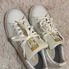 adidas スタンスミスの画像