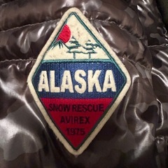 AVIREX VARSITY ダウンジャケット M 迷彩柄の画像