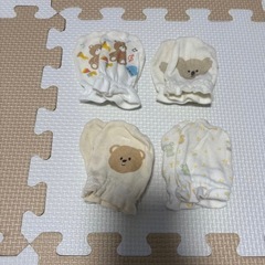 帽子　靴下　ミトン　８点セットの画像