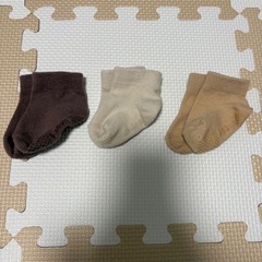 帽子　靴下　ミトン　８点セットの画像