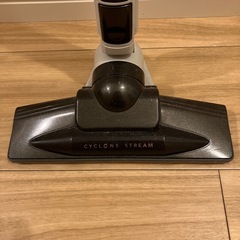 アイリスオーヤマ　充電式掃除機　　の画像