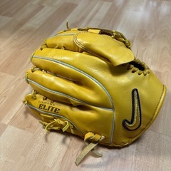 NIKE 軟式用投手グローブの画像