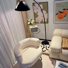 椅子　ホワイトチェアの画像