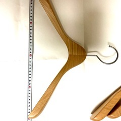 木製ハンガー 3本の画像