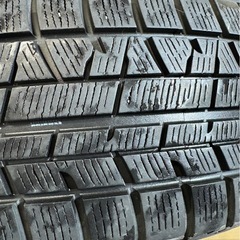 YOKOHAMAタイヤ　冬タイヤ　スタッドレス　の画像