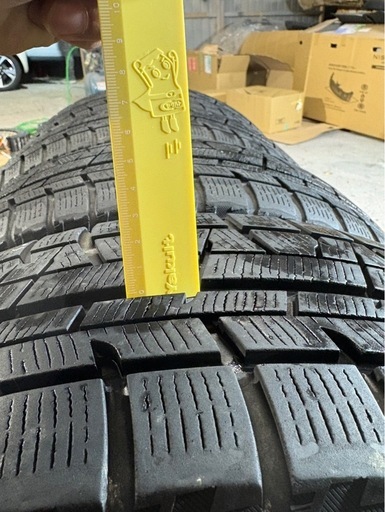 YOKOHAMAタイヤ　冬タイヤ　スタッドレス　