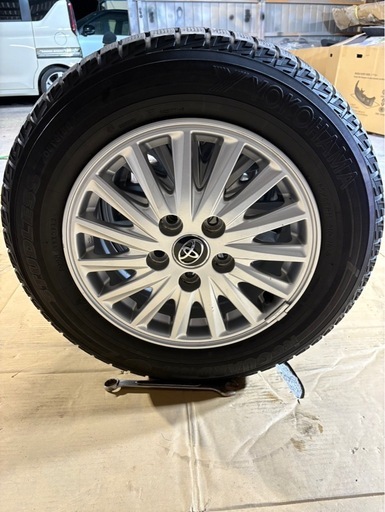 YOKOHAMAタイヤ　冬タイヤ　スタッドレス　