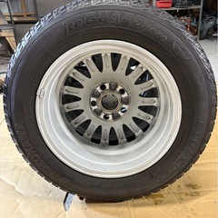 YOKOHAMAタイヤ　冬タイヤ　スタッドレス　の画像