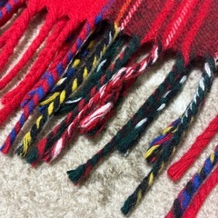 イタリア製 赤いチェック柄ラムウールマフラーの画像