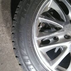 スタッドレスタイヤ＋オデッセイ16インチ純正ホイール 4本の画像
