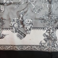 ∴sophia taleese(ソフィア・タリース) シルク100％。美しいモノトーンの大判ストール、いかがでしょうか？の画像