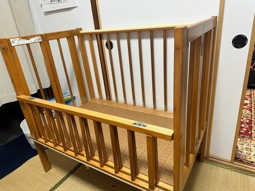 ベビーベッド