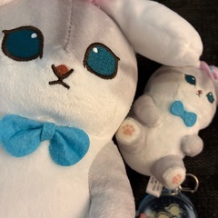 美品✨モフサンド×サンリオシナモロールコラボぬいぐるみとアクキーの画像