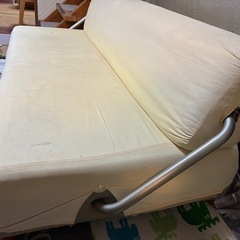 ソファーベッドの画像