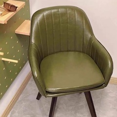 2脚セット　椅子　ダイニングチェア　オレンジ色イス　回転チェアの画像