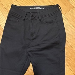 シンプル　黒パンツ　内側フリース生地の画像