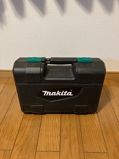 マキタ　インパクトドライバー
