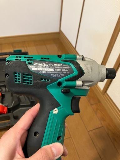 マキタ　インパクトドライバー

