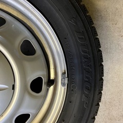 175/65R14 ダンロップ スタッドレスタイヤの画像