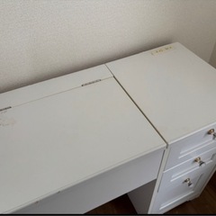 ドレッサー椅子なしの画像