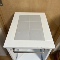 キッチンワゴン 炊飯器 ワゴン スライド式 ホワイト 幅31cm コンセント付きの画像