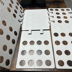 洋服折りたたみボード 洗濯/収納/簡単/便利の画像