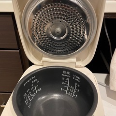 炊飯器の画像